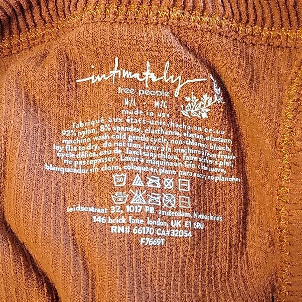 Free People Ribbed Seamless Tank NEW! M/L Burnt Sienna - Picture 6 of 8